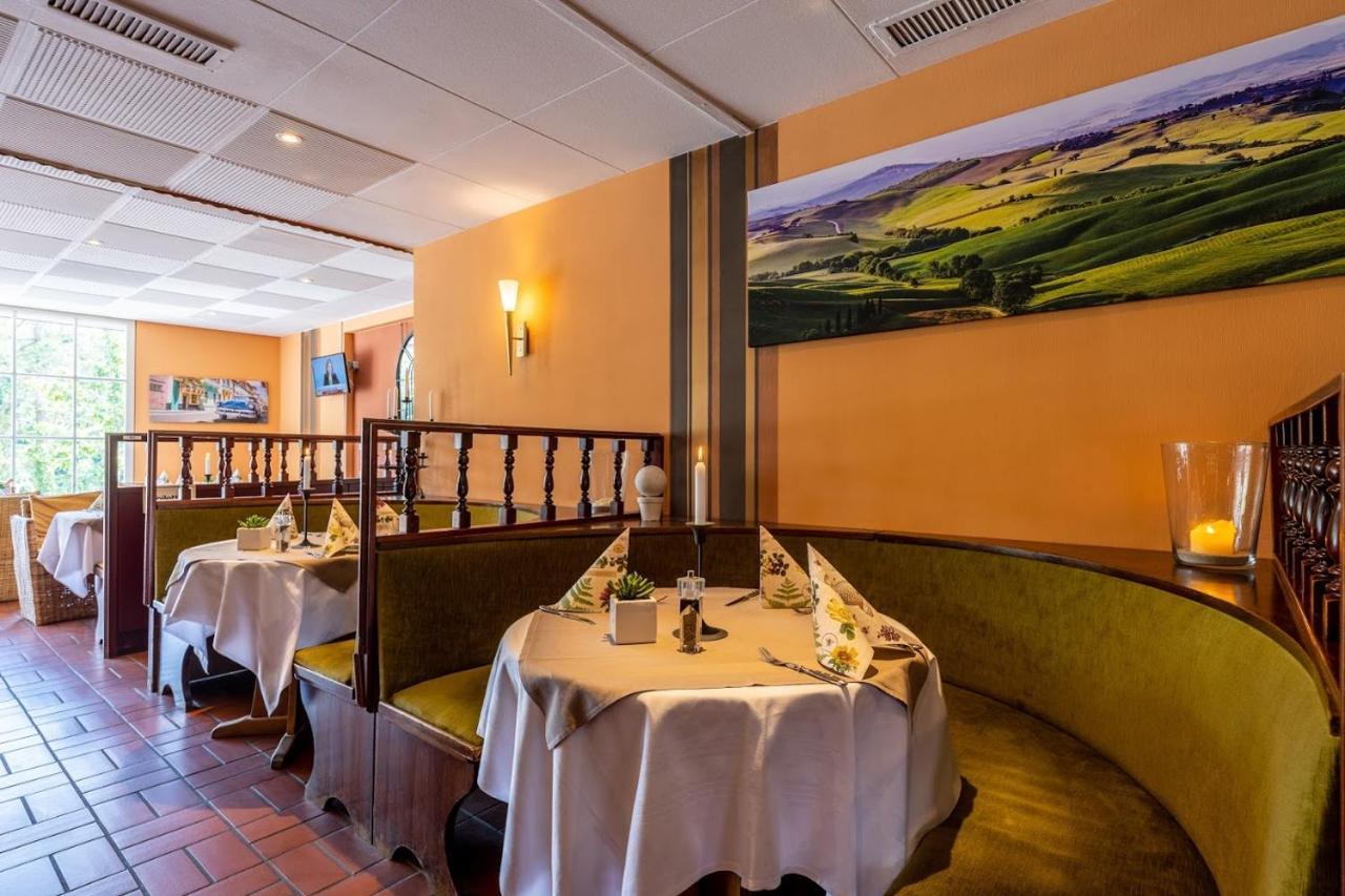 באד סודן אם טאונוס Thermen Hotel & Restaurant Bad Soden מראה חיצוני תמונה