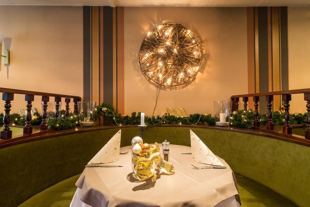 באד סודן אם טאונוס Thermen Hotel & Restaurant Bad Soden מראה חיצוני תמונה