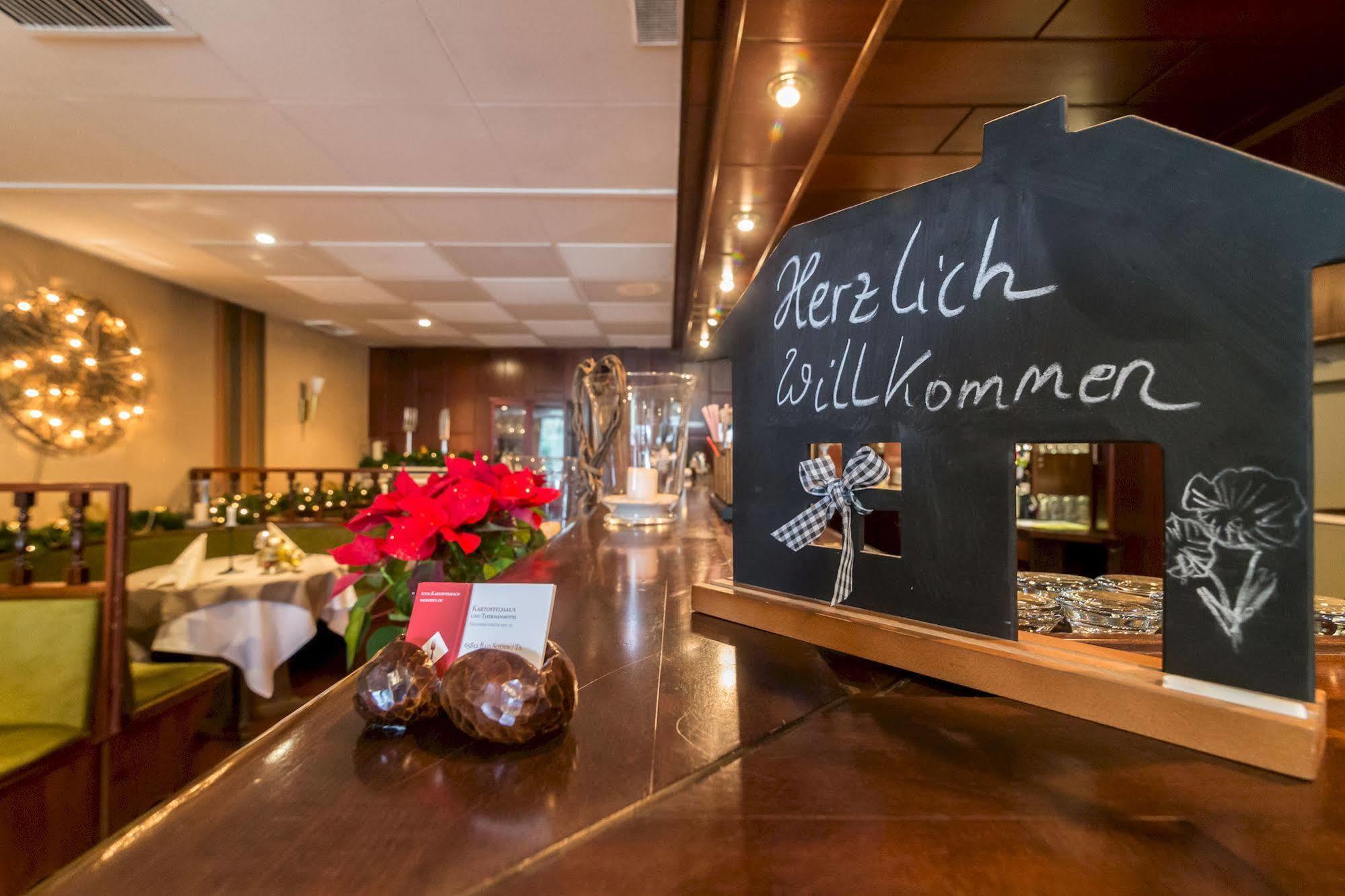 באד סודן אם טאונוס Thermen Hotel & Restaurant Bad Soden מראה חיצוני תמונה
