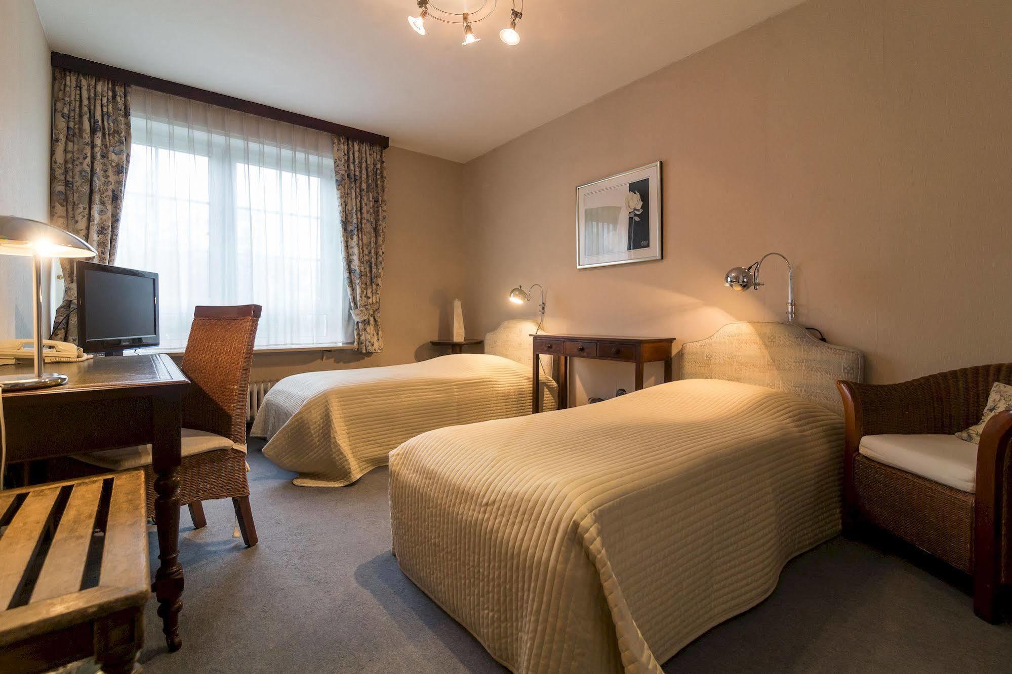 באד סודן אם טאונוס Thermen Hotel & Restaurant Bad Soden מראה חיצוני תמונה